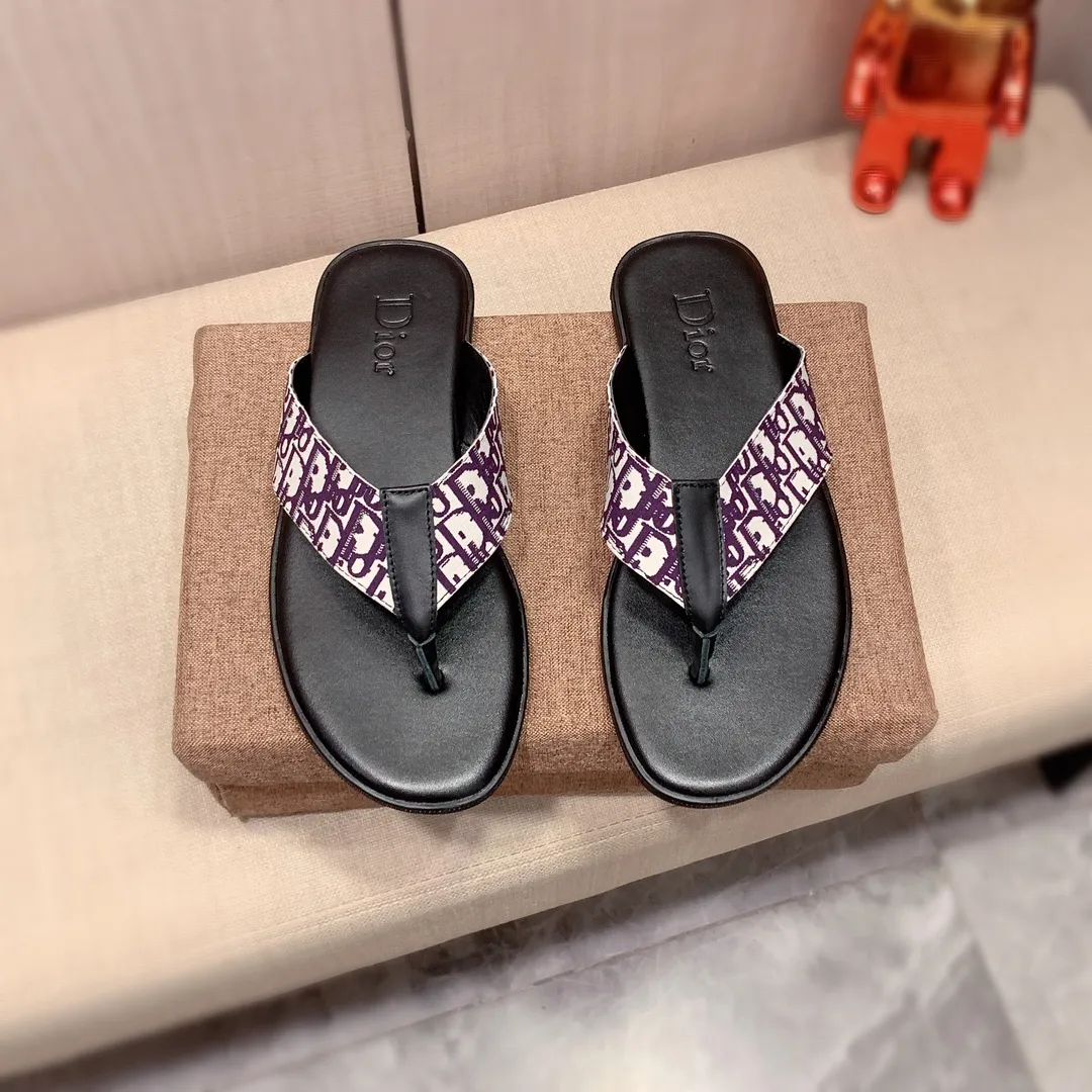 Slippers: New model factory price 220: 🎩🎩🔥🔥《Dior* 》【High·Version】Series of slippers, top purchasing agent🔍🔍Men's 2020 counters are on sale at the same time, imported from Italy, original selected cowhide, exquisite workmanship,), sole: (super comfortable) original factory special supply Original sole, ⚠️Exclusive double-layer movable molded sole, super comfortable⚠️, real shot 🎬The real thing is more beautiful🔍🔍original quality, you can go in and out of the counter at will, 266 positive code 38-44, long-term availability
